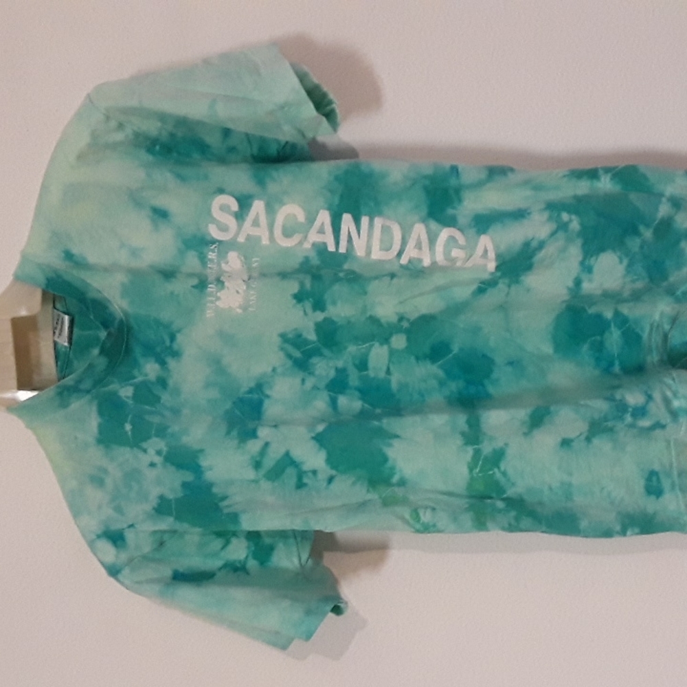 ,*C8 MNS TIE DYED FLORAL PATTERN WILD WATERS LAKE GEORGE, NEW YORK SZ. L SHIRT